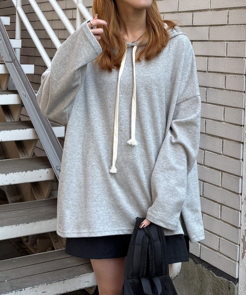 ISOOK（アイスー）の「【ISOOK / アイスー】バックタックフーディ / パーカー フード付き オーバーサイズ ビッグシルエット ルーズ丈 バックデザイン プルオーバー グレー ブラック 黒 ZOZOTOWN限定（パーカー・レディース・グレー/ブラック・FREE）」の8枚目の写真