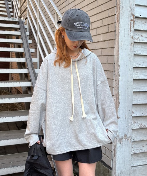 ISOOK（アイスー）の「【ISOOK / アイスー】バックタックフーディ / パーカー フード付き オーバーサイズ ビッグシルエット ルーズ丈 バックデザイン プルオーバー グレー ブラック 黒 ZOZOTOWN限定（パーカー・レディース・グレー/ブラック・FREE）」の16枚目の写真