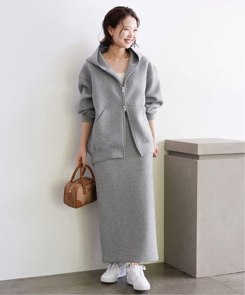 SLOBE IENA（スローブイエナ）の「《WEB限定/追加2》ボリュームジップアップフーディー（パーカー・レディース・グレー・FREE）」の2枚目の写真