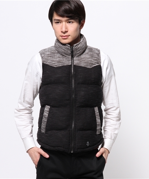 VENCEEXCHANGE（ヴァンスエクスチェンジ）の「スラブ切替中綿ベスト（ダウンベスト・メンズ・グレー/ブラック・MEDIUM/LARGE）」の2枚目の写真