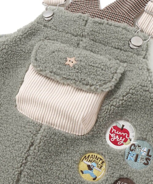 SLAP SLIP（スラップスリップ）の「フロントポケットもこもこボアサロペット(80~110cm)（サロペット/オーバーオール・キッズ・ベージュ系その他/グリーン・110cm/80ｃｍ/90cm/100cm）」の11枚目の写真