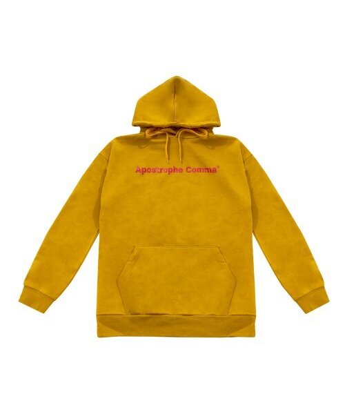 APOSTROPHE COMMA(アポストロフィコンマ)の「ベーシックフルネームロゴフードパーカー(オリーブ/レッド)(パーカー・レディース・オリーブ・LARGE/MEDIUM)」の2枚目の写真