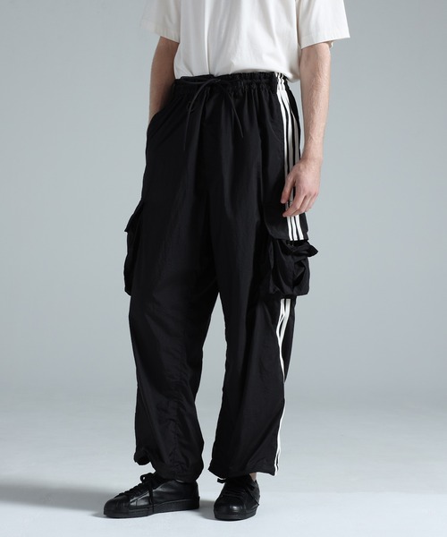 Y-3（ワイスリー）の「Y-3 NYLON WIRED 3 STRIPES CARGO PANTS（カーゴパンツ・メンズ・ブラック・XX-SMALL/X-SMALL/SMALL/MEDIUM/LARGE/X-LARGE）」の2枚目の写真