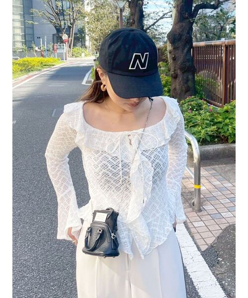 LAGUNAMOON(ラグナムーン)の「レースフリルデザインシャツ(シャツ/ブラウス・レディース・ブルー/ブラック/ブラウン/ホワイト・FREE)」の21枚目の写真