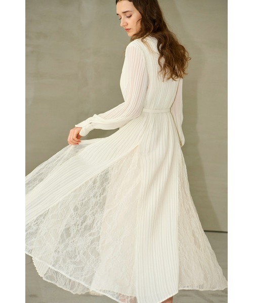 Estella.K(エステラケー)の「Alyssa Pleaded Long Dress レーススウィッチングプリーツドレス(ワンピース・レディース・オフホワイト/モーブ系/ドット・FREE)」の5枚目の写真