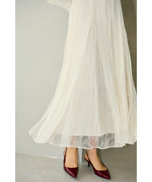 Estella.K(エステラケー)の「Alyssa Pleaded Long Dress レーススウィッチングプリーツドレス(ワンピース・レディース・オフホワイト/モーブ系/ドット・FREE)」の19枚目の写真