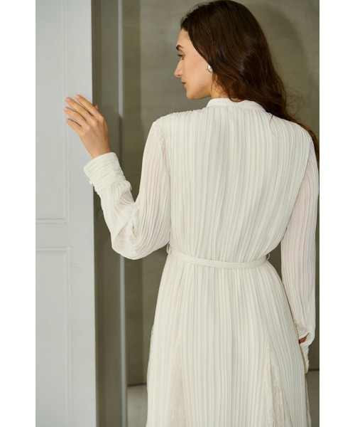 Estella.K(エステラケー)の「Alyssa Pleaded Long Dress レーススウィッチングプリーツドレス(ワンピース・レディース・オフホワイト/モーブ系/ドット・FREE)」の15枚目の写真