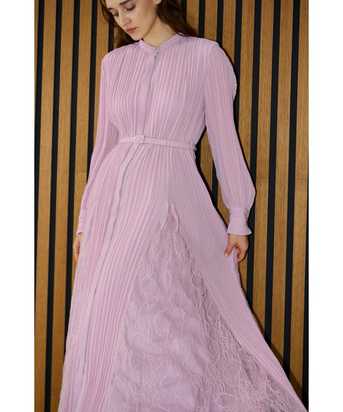 Estella.K(エステラケー)の「Alyssa Pleaded Long Dress レーススウィッチングプリーツドレス(ワンピース・レディース・オフホワイト/モーブ系/ドット・FREE)」の22枚目の写真