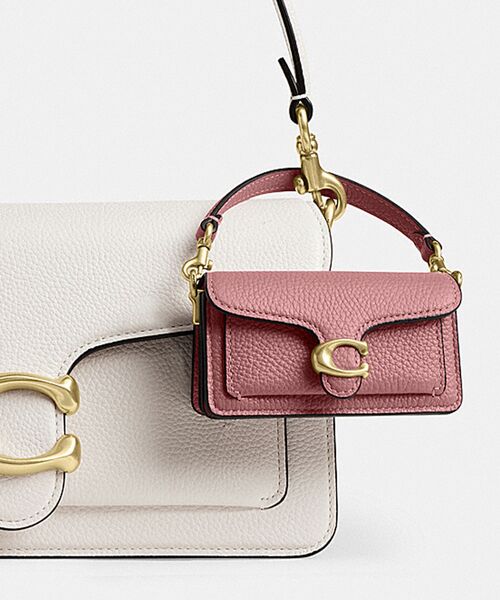 タビー バッグ チャーム（キーホルダー）｜COACH（コーチ）の