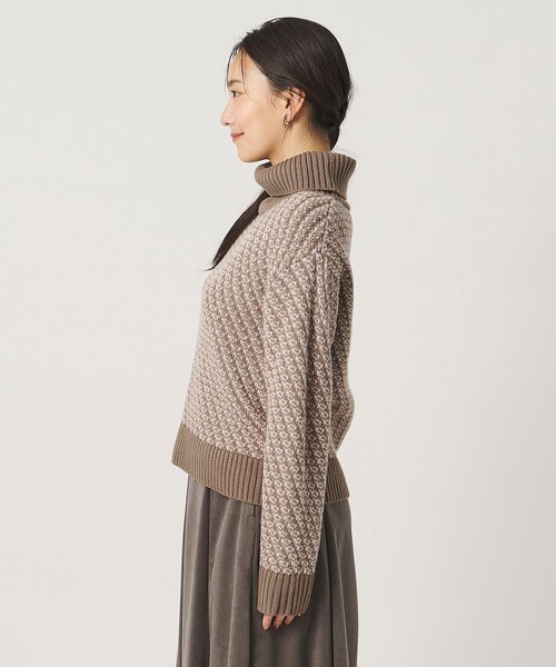 A DAY IN THE LIFE UNITED ARROWS(アデイインザライフユナイテッドアローズ)の「ラメ バイアスジャガード オフタートルニット モカ <A DAY IN THE LIFE>(ニット/セーター・レディース・モカ・FREE)」の5枚目の写真