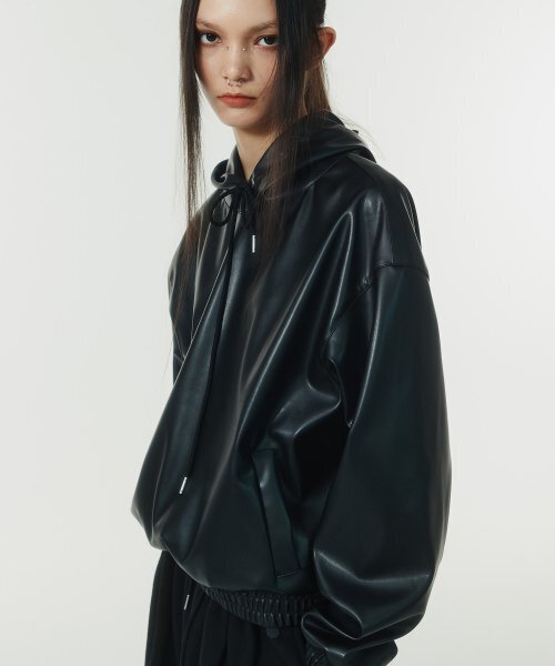 NOT KNOWING(ノットノーイング)の「Classic Leather Hoodie (BLACK)(パーカー・レディース・その他・ONE SIZE)」の3枚目の写真