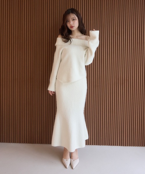 EIMY ISTOIRE（エイミーイストワール）の「ワンショルトップスマーメイドスカートニットセット（セットアップ・レディース・グレー/オフホワイト/ミント/ライトピンク・F）」の2枚目の写真