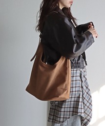 COURO（コウロ）の「ワンハンドルスエードトートバッグ（ショルダーバッグ）」