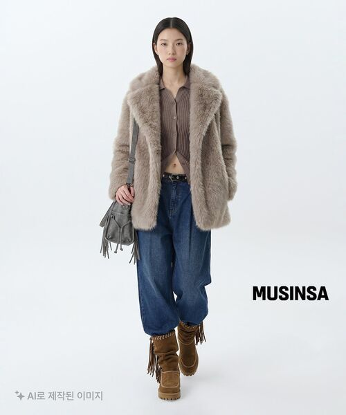 MUSINSA STANDARD WOMAN（ムシンサスタンダードウーマン）の「ウィメンズシャギーフェイクファーダブルハーフジャケット[ベージュ]（ムートンコート・レディース・その他・S/M）」の7枚目の写真