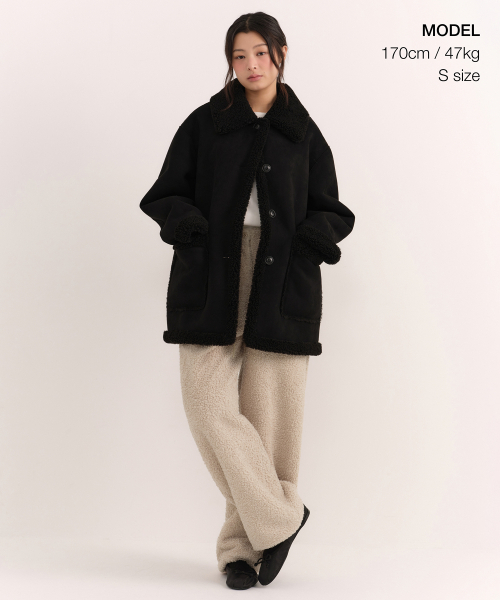 MUSINSA STANDARD WOMAN（ムシンサスタンダードウーマン）の「ウィメンズブークルフリースパラシュートパンツ[ライトベージュ]（スウェットパンツ・レディース・その他・SMALL/MEDIUM/LARGE/X-SMALL）」の2枚目の写真