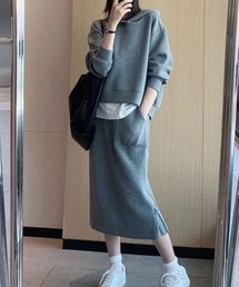 CADBURY | ｽｳｪｯﾄﾌｰﾃﾞｨ+ｽｶｰﾄｾｯﾄｱｯﾌﾟ(その他トップス)