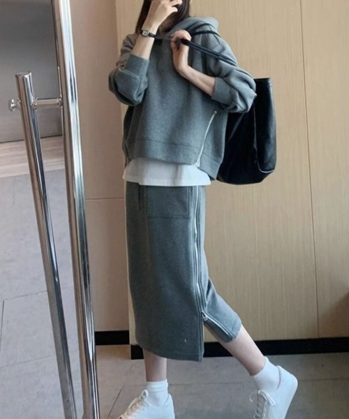 CADBURY（キャドバリー）の「ｽｳｪｯﾄﾌｰﾃﾞｨ+ｽｶｰﾄｾｯﾄｱｯﾌﾟ（その他トップス・レディース・グレー・X-LARGE/LARGE/MEDIUM）」の4枚目の写真