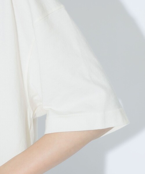maturely(マチュアリー)の「【別注】HEAR MY NAME × maturely / メモラブル プリント Tシャツ(Tシャツ/カットソー・レディース・ブラック/アイボリー・ONE SIZE)」の4枚目の写真