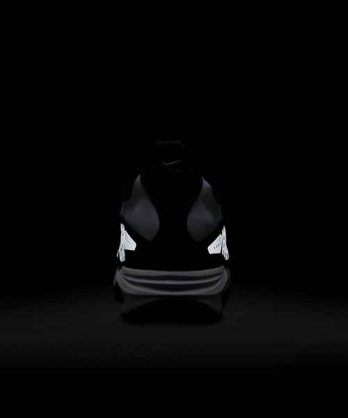 NIKE(ナイキ)の「NIKE WMNS AIR MAX SNDR FZ2068-100(スニーカー・レディース・ホワイト・23.5cm/24.5cm/24cm/25cm)」の10枚目の写真