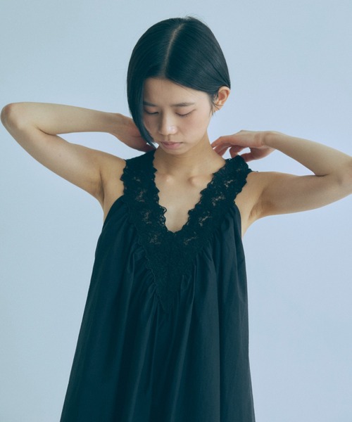 EN NEUME(エンノイム)の「Lace Mini Dress(ワンピース・レディース・ホワイト/ブラック・0/1)」の9枚目の写真