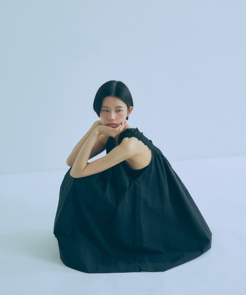 EN NEUME(エンノイム)の「Lace Mini Dress(ワンピース・レディース・ホワイト/ブラック・0/1)」の6枚目の写真