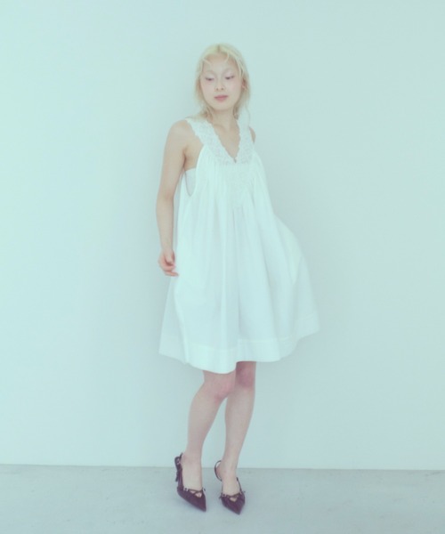 EN NEUME(エンノイム)の「Lace Mini Dress(ワンピース・レディース・ホワイト/ブラック・0/1)」の13枚目の写真