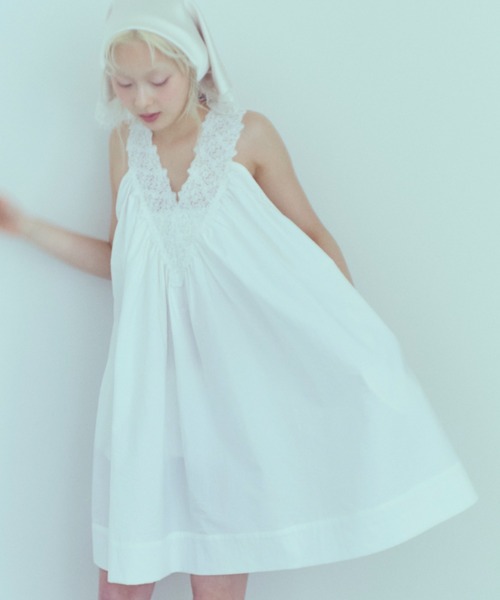 EN NEUME(エンノイム)の「Lace Mini Dress(ワンピース・レディース・ホワイト/ブラック・0/1)」の17枚目の写真