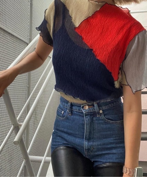 ENCLOSURE（エンクロージャー）の「【ENCLOSURE】2way multicolor switching sheer blouse（シャツ/ブラウス・レディース・グリーン系その他/レッド系その他/グレー系その他・FREE）」の5枚目の写真