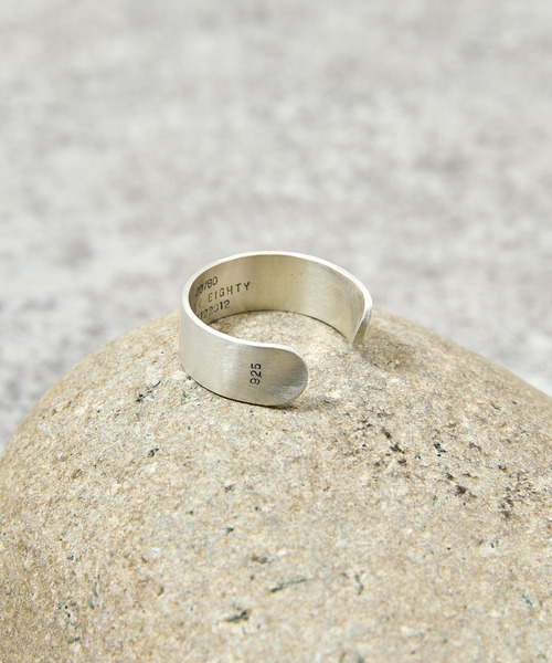 20/80(テゥエンティーエイティー)の「20/80 トゥエンティーエイティー / STERLING SILVER ID RING 8mm WIDTH スターリングシルバー925IDリング / AR004(リング・メンズ・シルバー・2/1)」の4枚目の写真