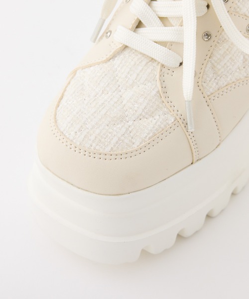 one after another NICE CLAUP（ワンアフターアナザーナイスクラップ）の「ビジュー付きトリプルソールスニーカー（スニーカー・レディース・ホワイト系その他/ホワイト/グレー・S/L/M）」の8枚目の写真