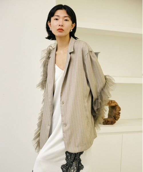 AIC.（エーアイシー）の「チュールデコレーションストライプジャケット（テーラードジャケット・レディース・ブラウン/ブラック/グレイッシュベージュ・FREE）」の8枚目の写真