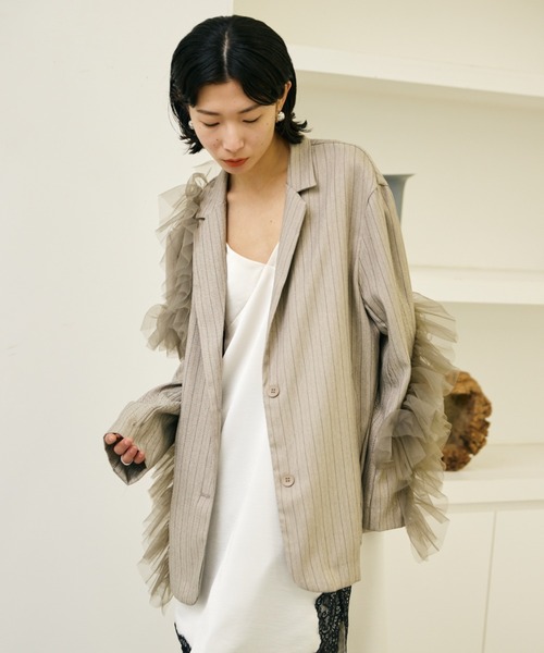 AIC.（エーアイシー）の「チュールデコレーションストライプジャケット（テーラードジャケット・レディース・ブラウン/ブラック/グレイッシュベージュ・FREE）」の10枚目の写真
