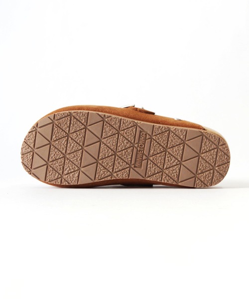 Minnetonka(ミネトンカ)の「MINNETONKA(ミネトンカ) / 本革 スエード クロッグシューズ BUCKLE CLOG(サンダル・レディース・ブラウン/ベージュ・7/6/8/9/5)」の12枚目の写真