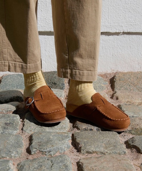 Minnetonka(ミネトンカ)の「MINNETONKA(ミネトンカ) / 本革 スエード クロッグシューズ BUCKLE CLOG(サンダル・レディース・ブラウン/ベージュ・7/6/8/9/5)」の22枚目の写真