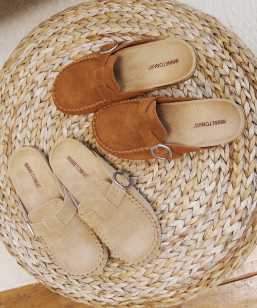 Minnetonka(ミネトンカ)の「MINNETONKA(ミネトンカ) / 本革 スエード クロッグシューズ BUCKLE CLOG(サンダル・レディース・ブラウン/ベージュ・7/6/8/9/5)」の15枚目の写真
