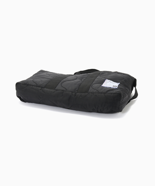 BAYCREW'S DEPO（ベイクルーズデポ）の「IN STRU(MEN-TAL) / インストルメンタル RIPSTOP QUILT 2WAY BAG（ショルダーバッグ・メンズ・カーキ/ブラック・FREE）」の5枚目の写真