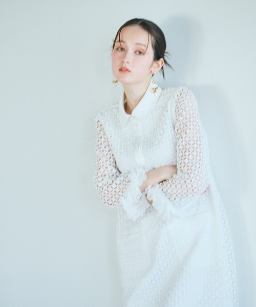 Audie a Muses(オーディアミューズ)の「ラグジュアリーレースワンピース(ワンピース・レディース・ブラック/オフホワイト・38/40/42)」の17枚目の写真