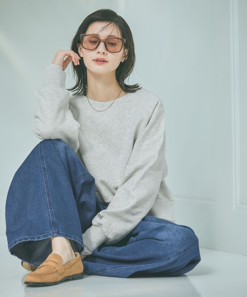 LAKOLE（ラコレ）の「袖刺繍ロゴスウェット / 643747（スウェット・レディース・レッド/ピンク/ネイビー/クリアイエロー・FREE）」の10枚目の写真