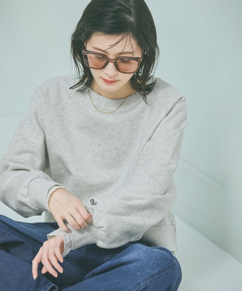 LAKOLE（ラコレ）の「袖刺繍ロゴスウェット / 643747（スウェット・レディース・レッド/ピンク/ネイビー/クリアイエロー・FREE）」の13枚目の写真
