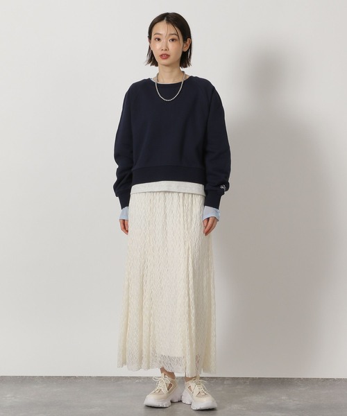 LAKOLE（ラコレ）の「袖刺繍ロゴスウェット / 643747（スウェット・レディース・レッド/ピンク/ネイビー/クリアイエロー・FREE）」の18枚目の写真