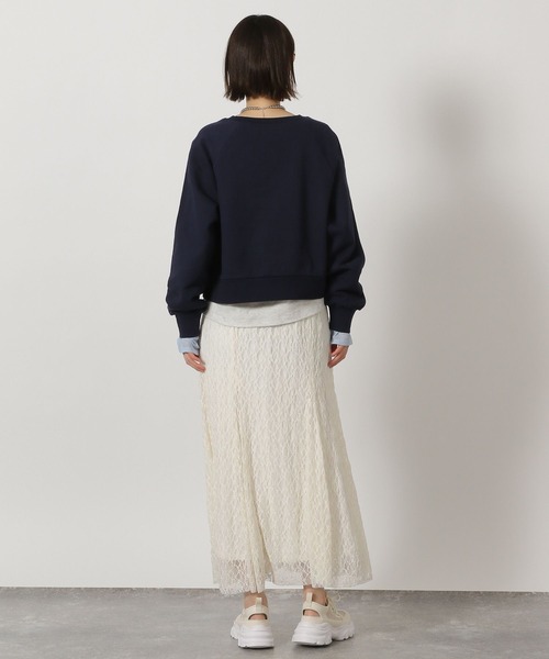 LAKOLE（ラコレ）の「袖刺繍ロゴスウェット / 643747（スウェット・レディース・レッド/ピンク/ネイビー/クリアイエロー・FREE）」の20枚目の写真