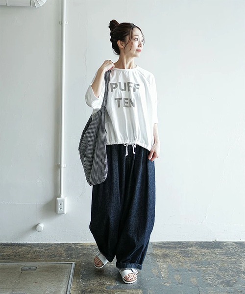 SOLAMONAT(ソラモナ)の「パフ天竺 裾ヒモ5分袖プルオーバー プリント(PUFF TEN)(Tシャツ/カットソー・レディース・ライトブルー/ライトピンク/ホワイト×ブラック/ブラック/ホワイト×ピンク/杢グレー/ホワイト×グレー/キナリ・FREE)」の15枚目の写真