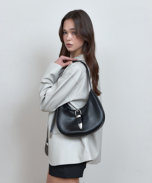 CURETTY(キュリティ)の「C DOUBLE BELT MINI HOBO BAG_BLACK(ショルダーバッグ・レディース・ブラック・FREE)」の2枚目の写真