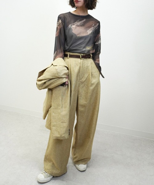 gossara(ゴサラ)の「【着るだけで旬顔】ペイント柄パワーメッシュプルオーバー(Tシャツ/カットソー・レディース・アイボリー系/スミクロ/グレイッシュベージュ・FREE)」の9枚目の写真