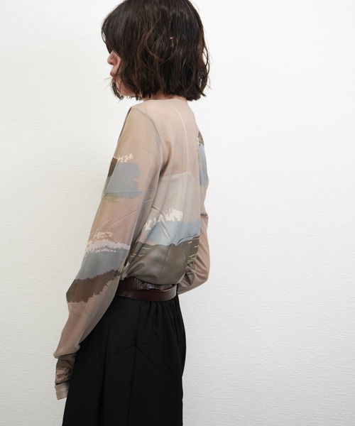 gossara(ゴサラ)の「【着るだけで旬顔】ペイント柄パワーメッシュプルオーバー(Tシャツ/カットソー・レディース・アイボリー系/スミクロ/グレイッシュベージュ・FREE)」の16枚目の写真