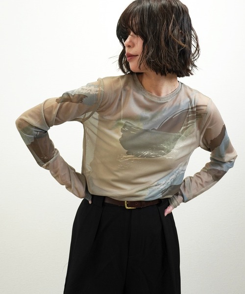 gossara(ゴサラ)の「【着るだけで旬顔】ペイント柄パワーメッシュプルオーバー(Tシャツ/カットソー・レディース・アイボリー系/スミクロ/グレイッシュベージュ・FREE)」の14枚目の写真