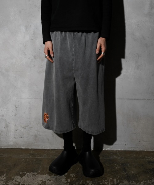 THRIFTY LOOK(スリフティールック)の「TRIFTY LOOK スリフティールック / BIGGEST VIT EMB SHORT(スウェットパンツ・メンズ・グレー/ブラック・MEDIUM/LARGE/SMALL)」の14枚目の写真