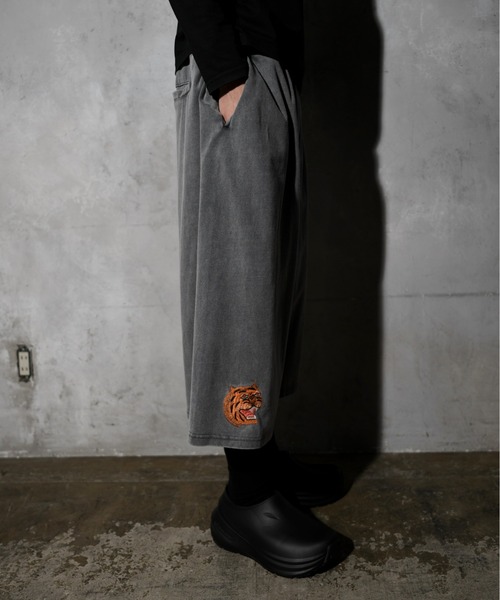 THRIFTY LOOK(スリフティールック)の「TRIFTY LOOK スリフティールック / BIGGEST VIT EMB SHORT(スウェットパンツ・メンズ・グレー/ブラック・MEDIUM/LARGE/SMALL)」の17枚目の写真