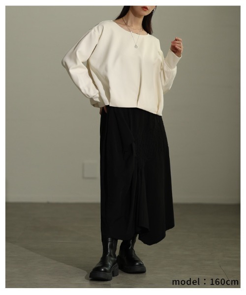 Sawa a la mode(サワアラモード)の「ライトポンチバルーンヘムプルオーバー(Tシャツ/カットソー・レディース・ブラック/サックスブルー/オフホワイト・FREE)」の17枚目の写真