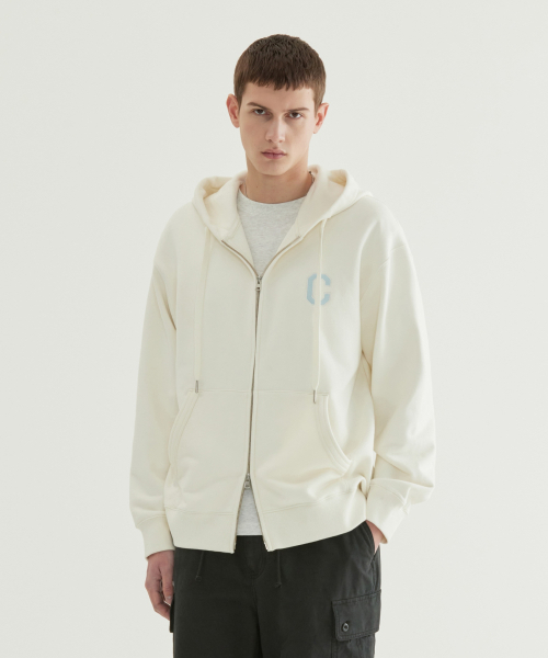 COVERNAT(カバーナット)の「Cロゴフードジップアップアイボリー(パーカー・メンズ・その他・SMALL/MEDIUM/LARGE/X-LARGE/XX-LARGE/X-SMALL)」の1枚目の写真